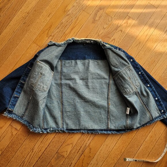 Chemistry Jean Jacket M Fitted Embroidered Rose Frayed 100% Cotton - Picture 8 of 16